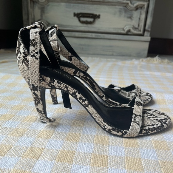 Lane Bryant Snakeskin Open Toe Heels - Picture 1 of 4